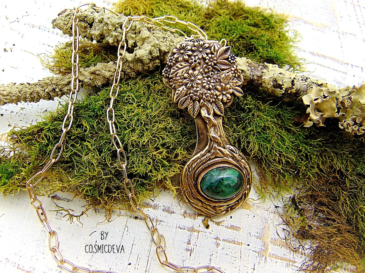 1193# Tree of Life Pendant With Emerald Stone Bronze Necklace