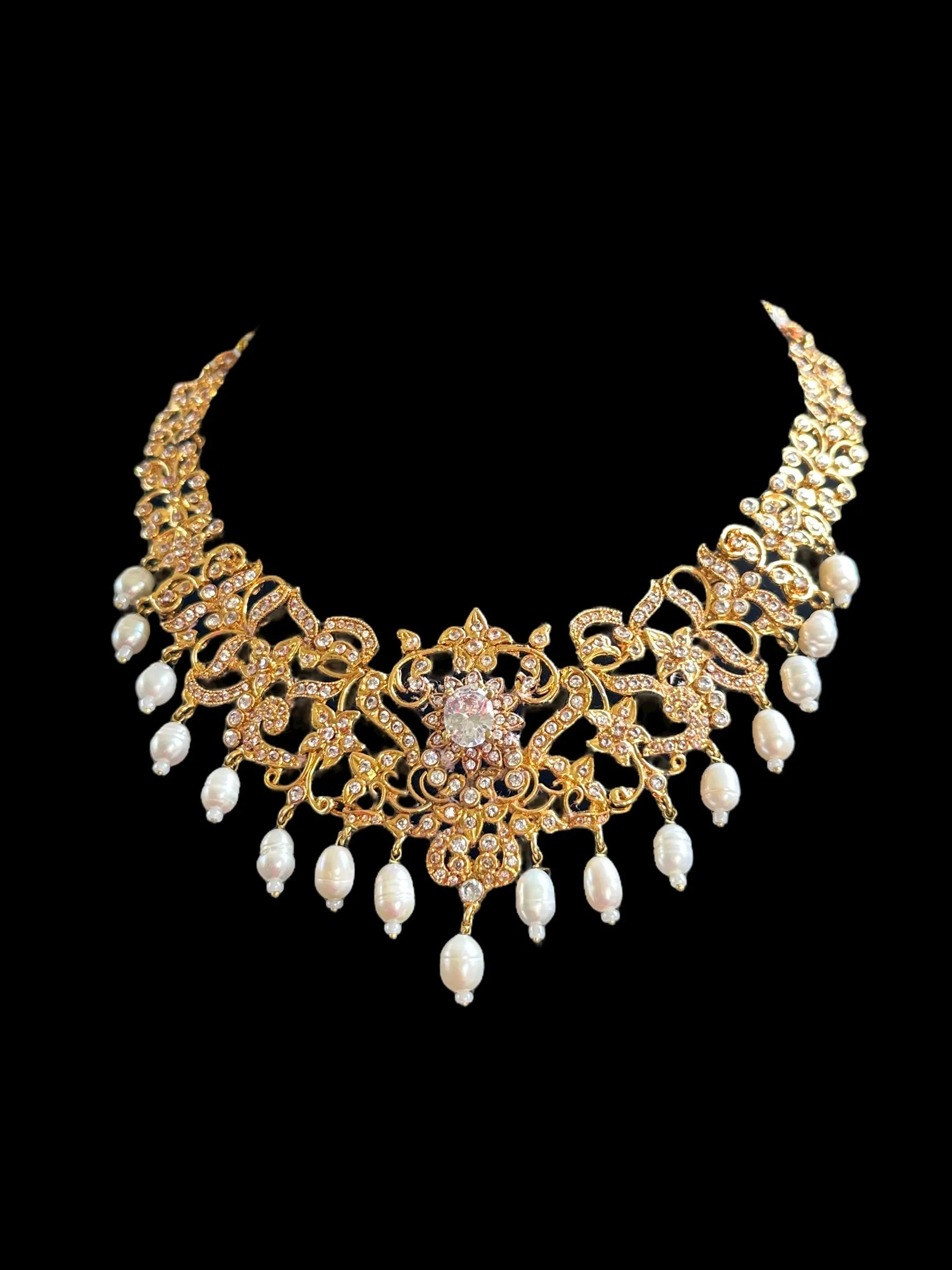 BR43 Saweeba bridal set in fresh water pearls ( SHIPS IN 4 WEEKS )