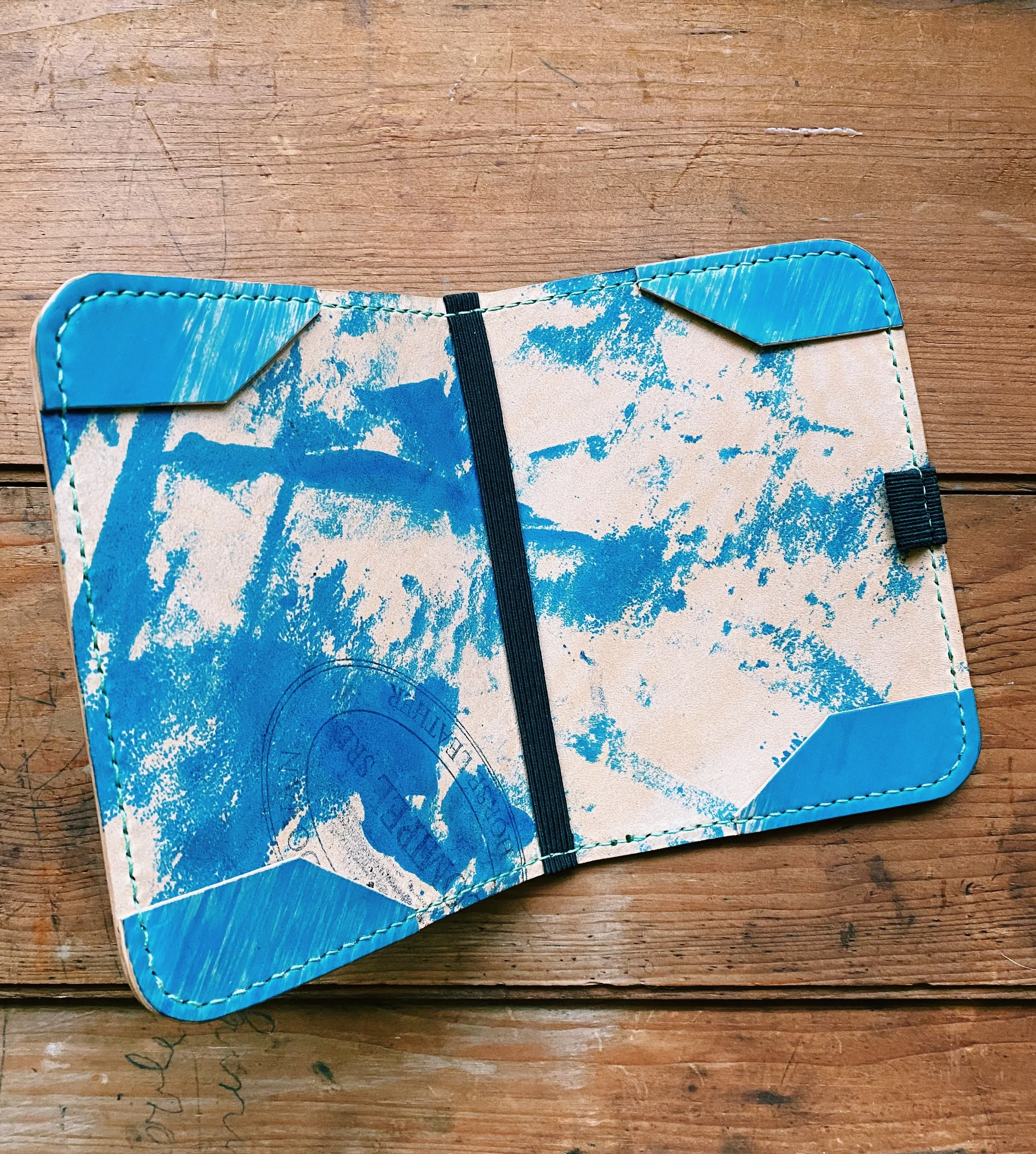 Single Barrel Collection Minimalist Scorecard Holder in  Shell Cordovan Marbled Blue