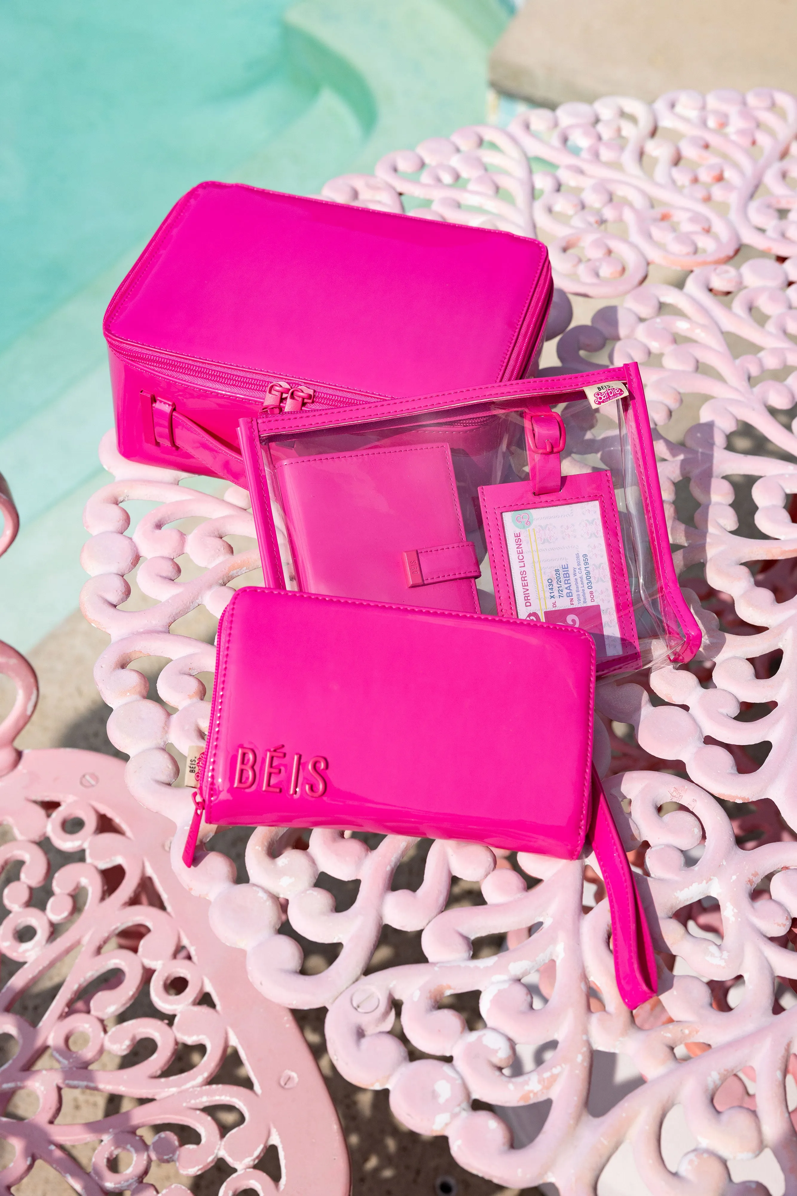 The Passport & Luggage Tag Set in Barbie Pink