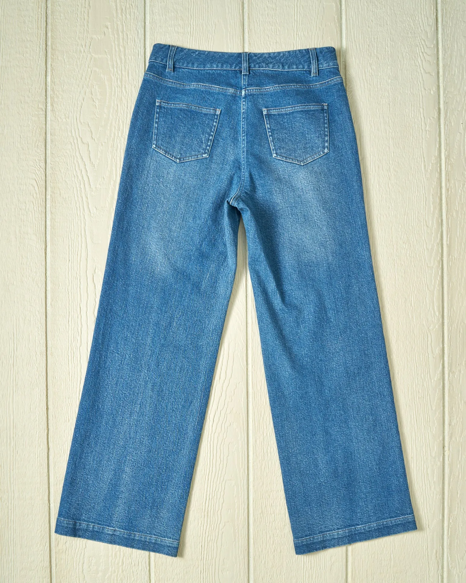 Women's Five Pocket Jean in Mid Wash Denim